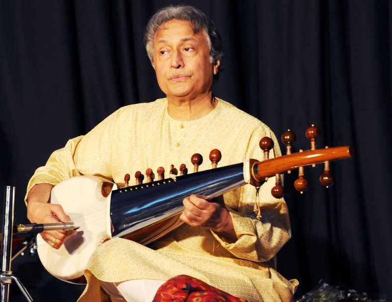 Sarod Maestro Ustad Amjad Ali Khan's Sarod Misplaced by British Airways